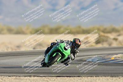 media/Dec-07-2025-CVMA (Sun) [[3e7d2de5dc]]/Race 16-Formula Middleweight/